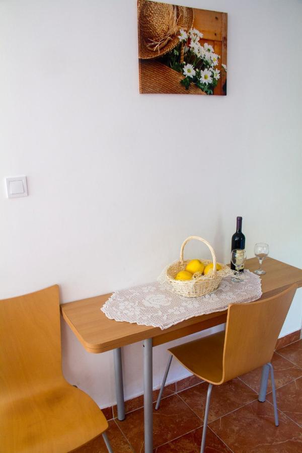 Apartment San Stefan Sveti Stefan Exterior photo